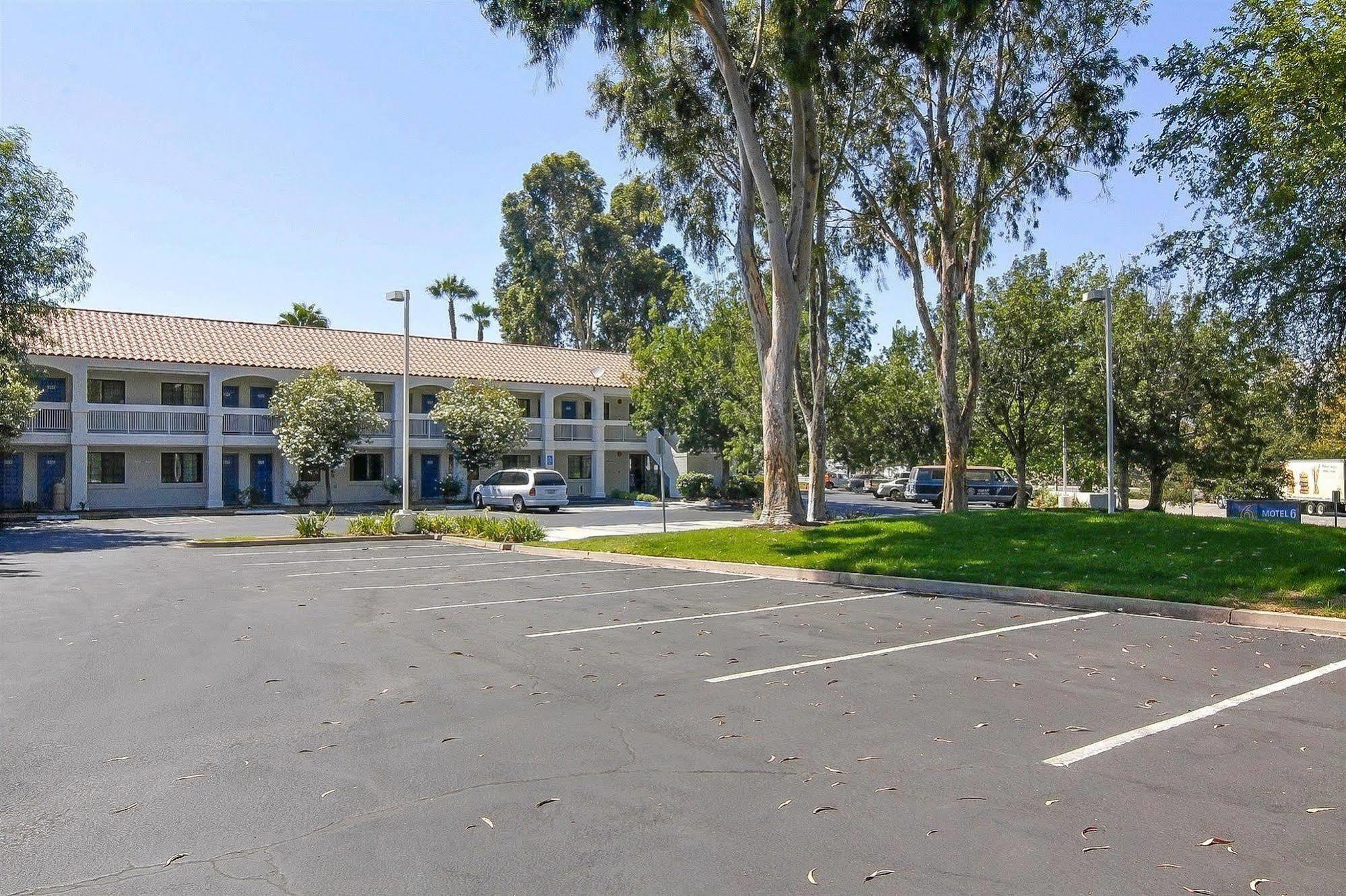Hotel 6-thousand Oaks, Ca